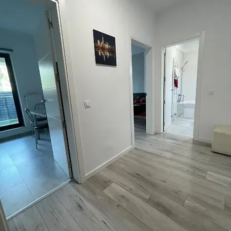 Manhattan In 布加勒斯特